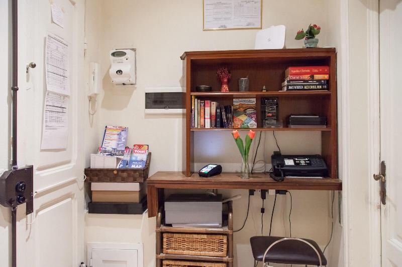 Bed&Bed Cassia Bed & Breakfast Firenze Bagian luar foto