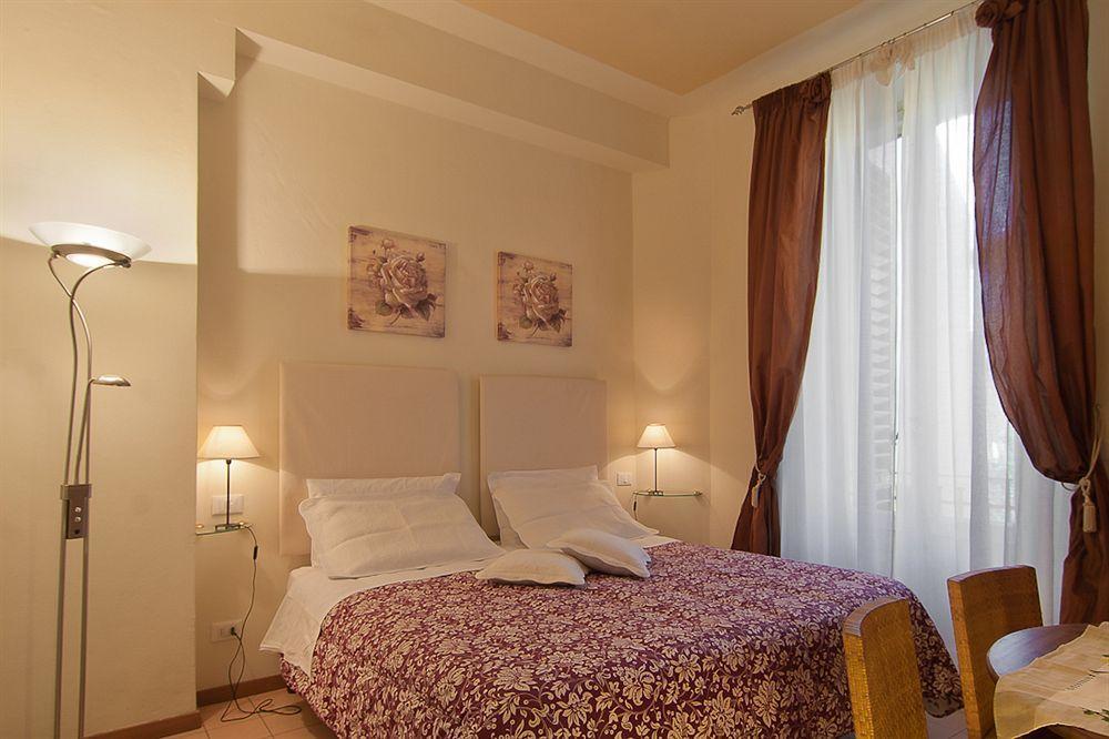 Bed&Bed Cassia Bed & Breakfast Firenze Bagian luar foto
