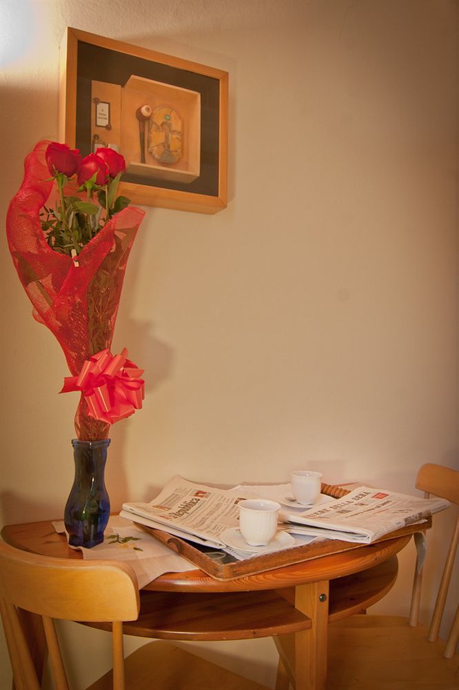 Bed&Bed Cassia Bed & Breakfast Firenze Bagian luar foto
