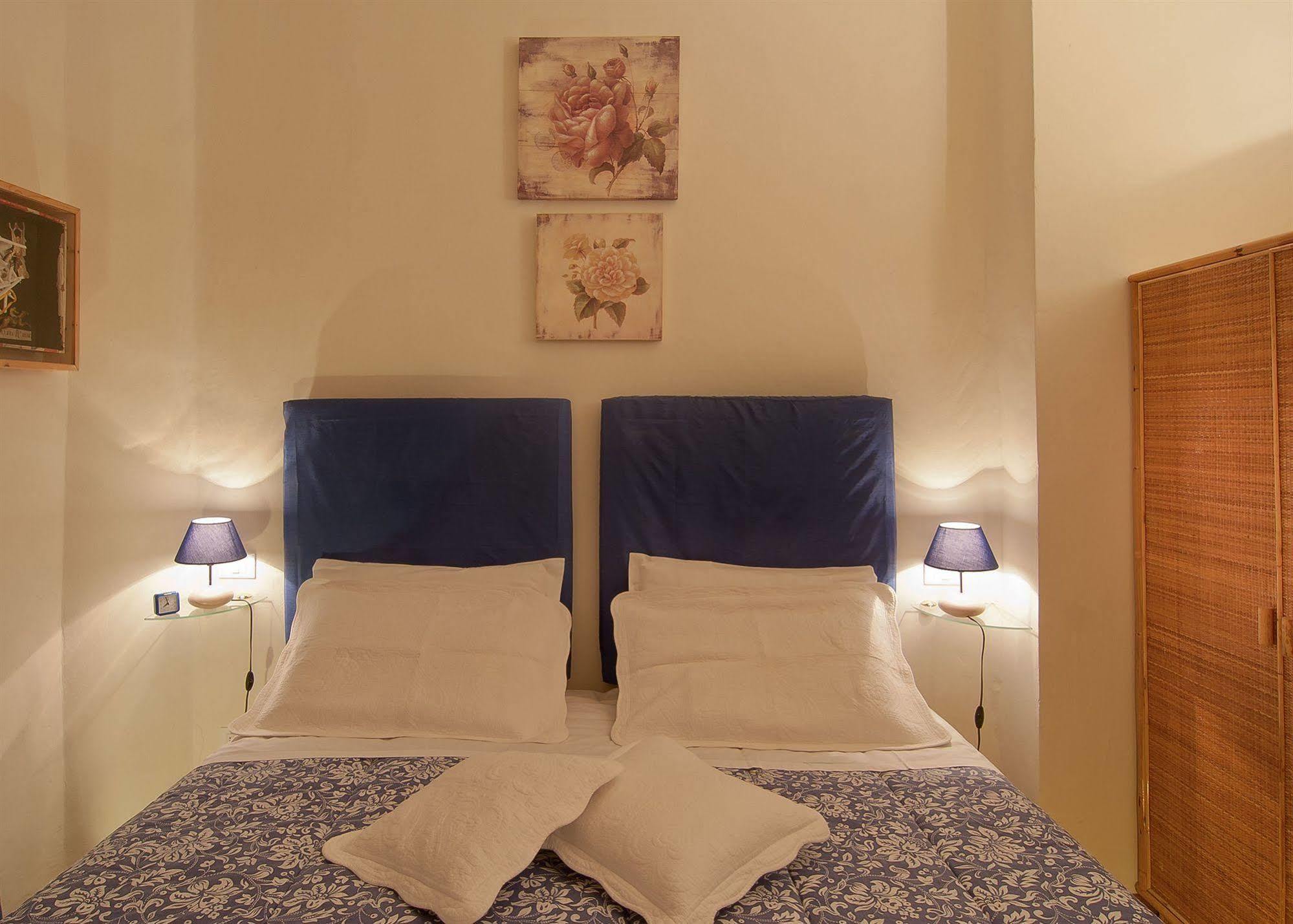Bed&Bed Cassia Bed & Breakfast Firenze Bagian luar foto