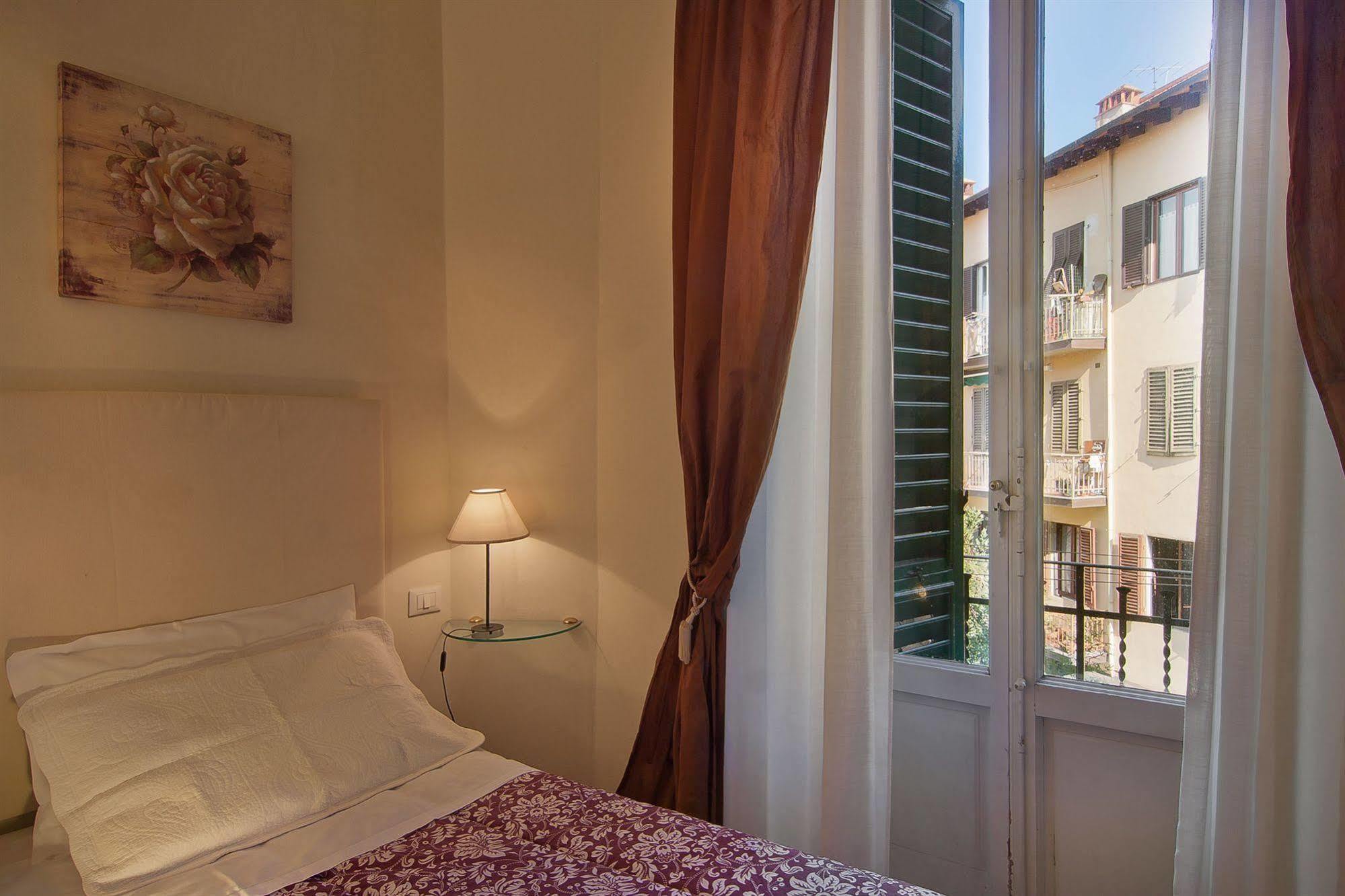 Bed&Bed Cassia Bed & Breakfast Firenze Bagian luar foto